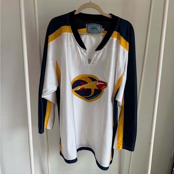 Gemini Hockey Jersey Made in USA - Picture 2 of 5